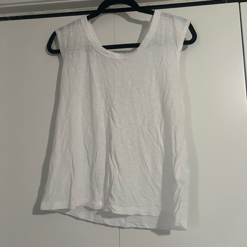 White Malibu Tee - Banana Republic - Small